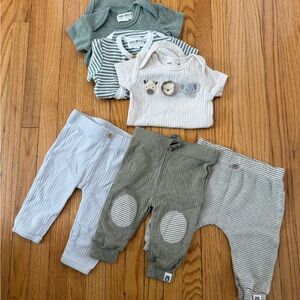 Charming Kids Animal Outfit Sets - Green, Gray, Cream